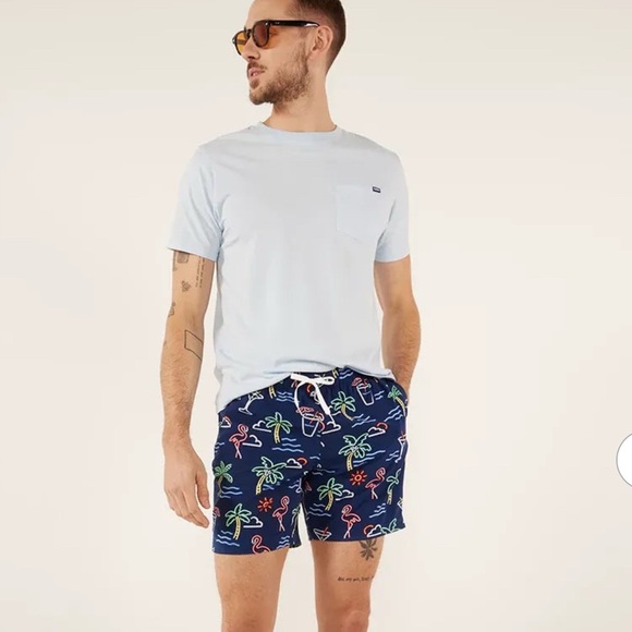 Chubbies Navy Blue Neon Tropical Men's Swim Trunks with Drawstring 5.5” inseam - Picture 3 of 13